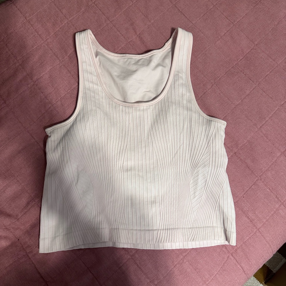 Ebb to street cropped tank strawberry milkshake